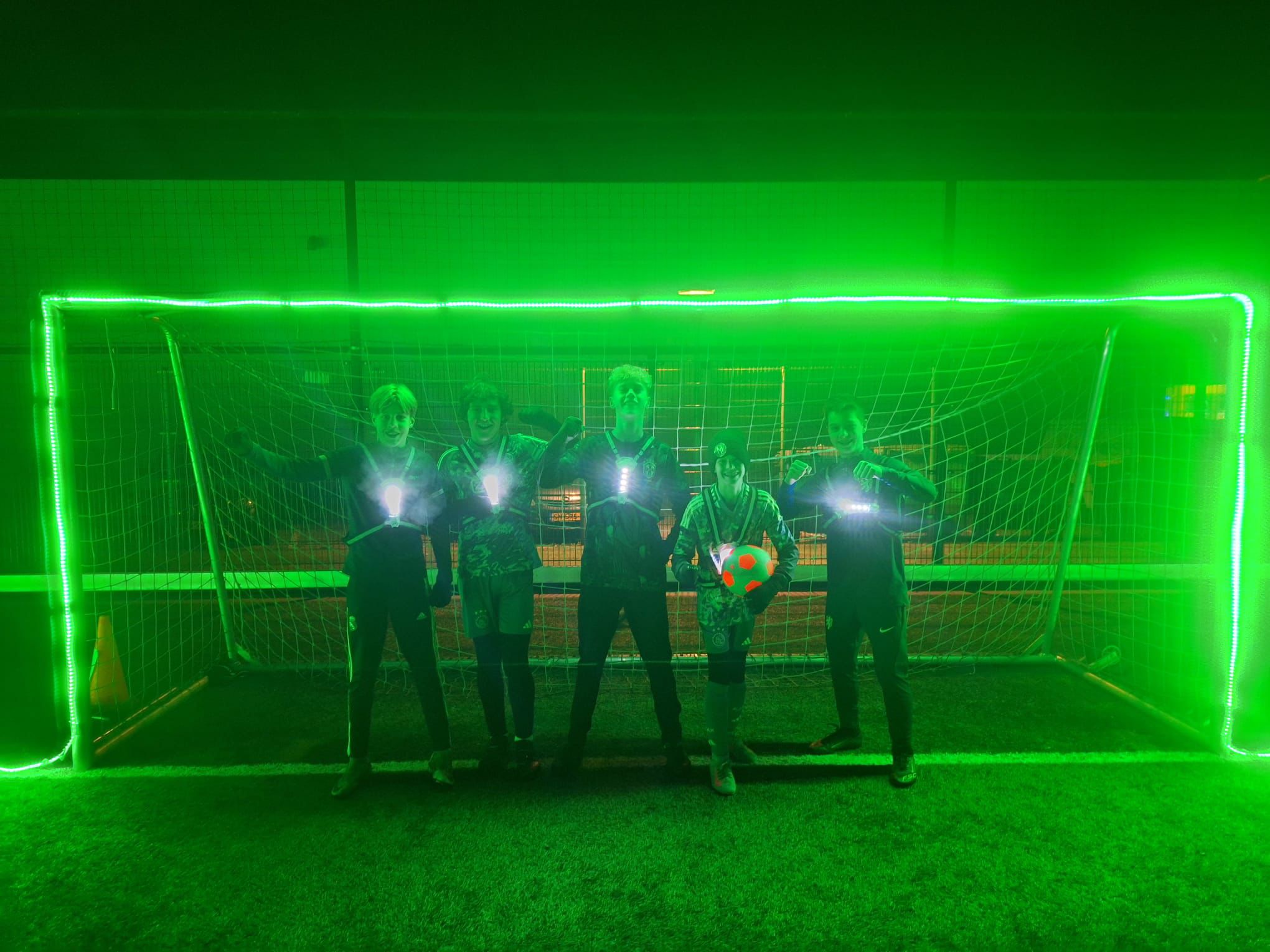 Merefeldia-jeugd geniet van Glow in the Dark-avond