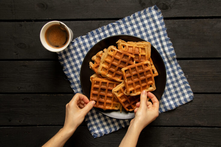 Verras iemand met een gratis verse wafel!