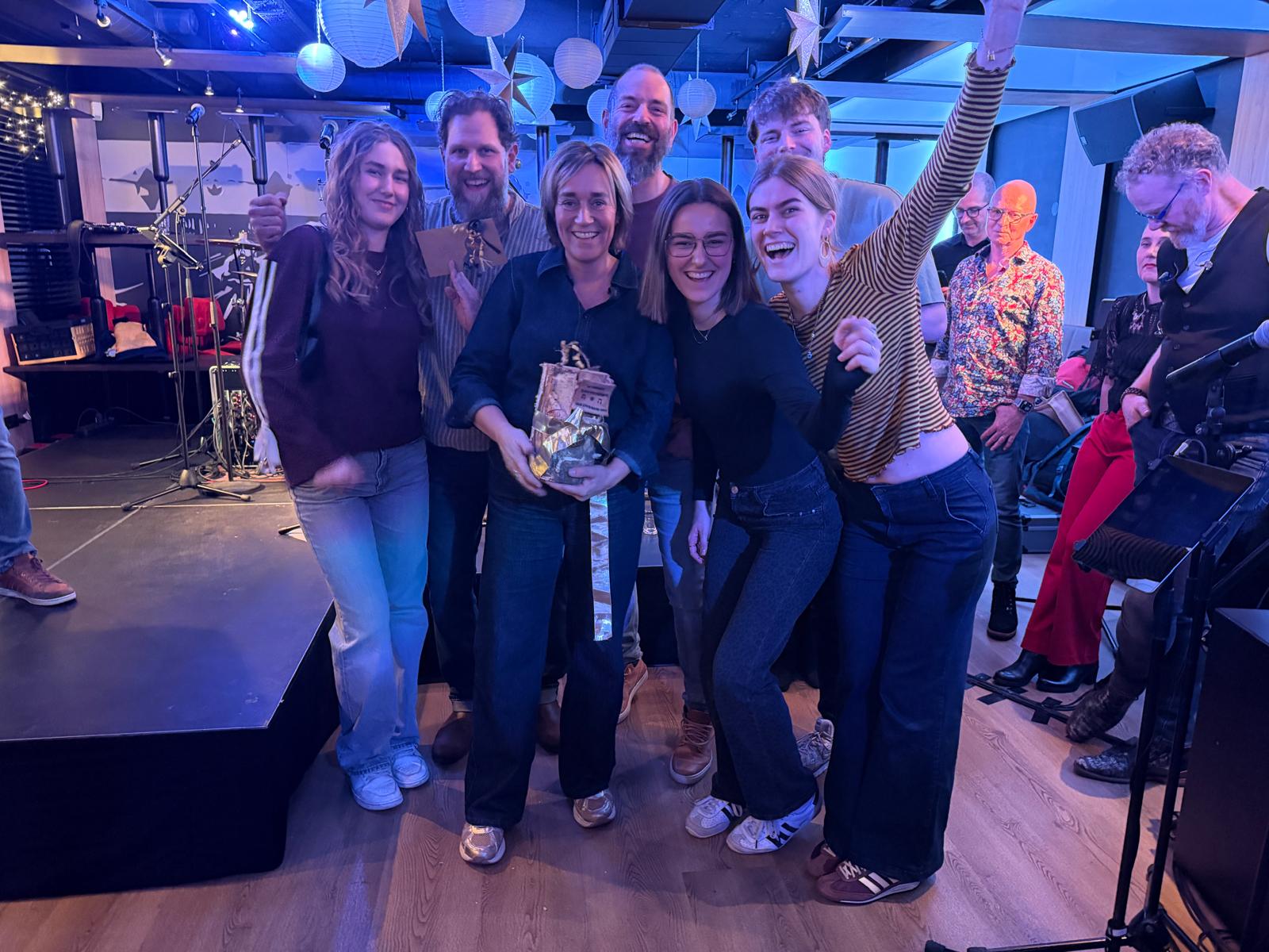 Pieël Dörpel wint ‘Muziekquiz Kleine Winst’ bij Pints en Pins