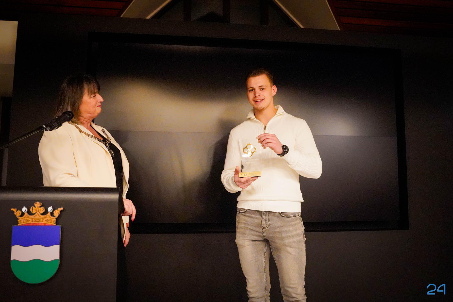 VIDEO | Vince Beerens wint Gemeentecompliment voor ondernemerschap