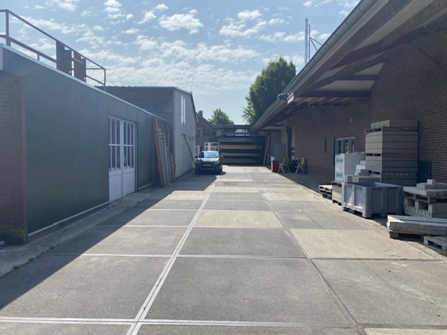 Verschillende bedrijfsruimtes te huur in Ospel