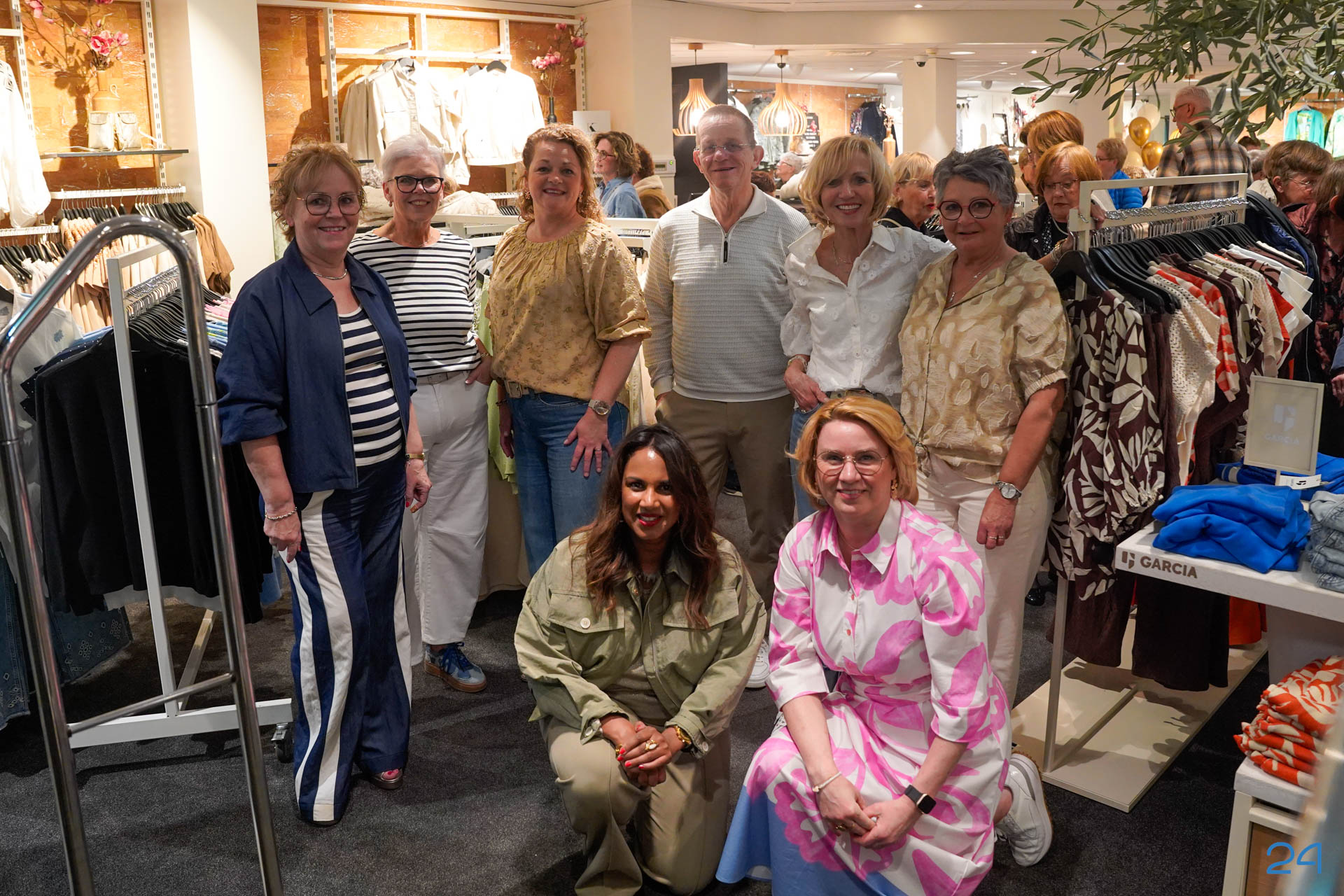 De nieuwste voorjaarmode getoond bij modeshow In-Btween