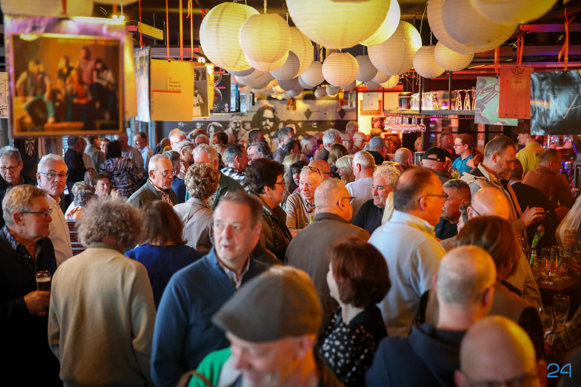 Herinneringen aan gouden stapjaren in Nederweert herleefden in ééndagscafé Haole klot