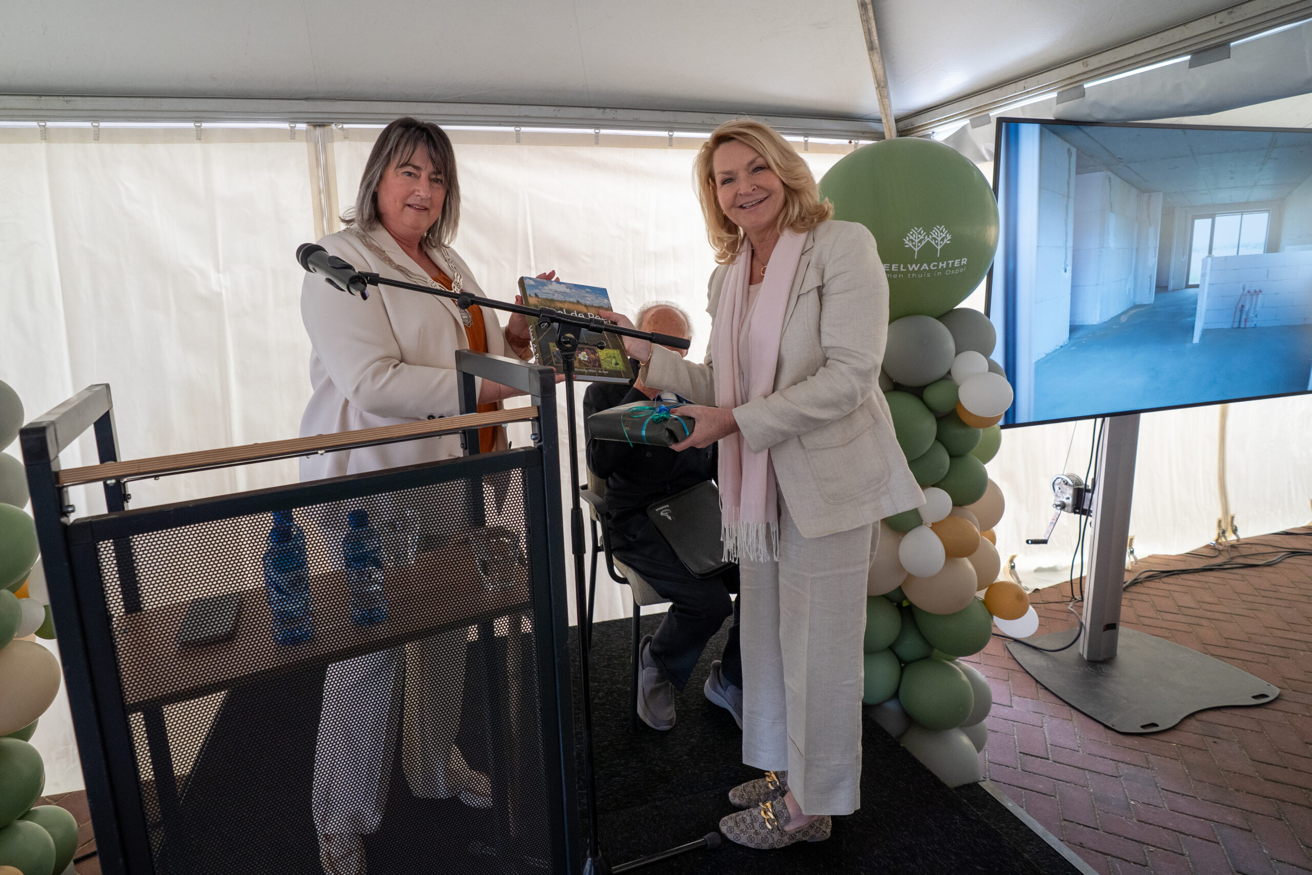 Feestelijke opening en inzegening Peelwachter in Ospel