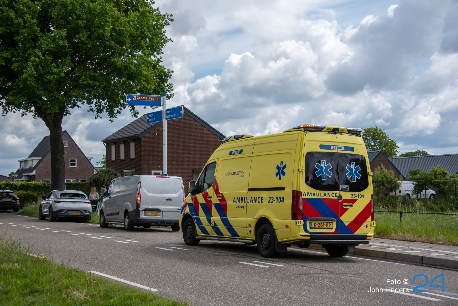 Kleine aanrijding op Meijelsedijk in Ospeldijk