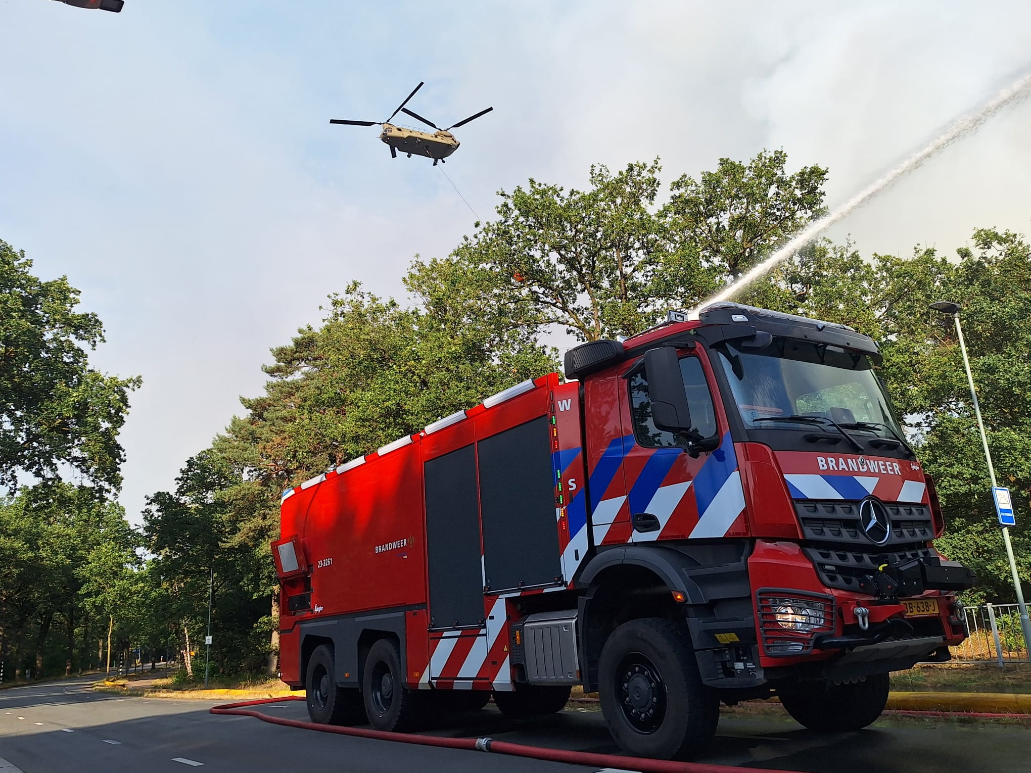 Ook brandweer Nederweert ingezet bij grote natuurbrand Venray