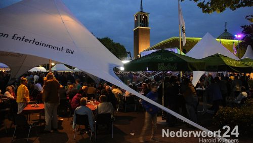 Festeynderplein in Nederweert-Eind 2013 verloopt zonder problemen onder een heerlijk festival weertje