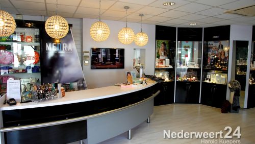 Meora winkel van binnen