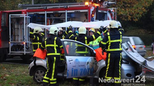 Zondagmiddag heeft er een ernstig ongeval plaatsgevonden op de kruising van de Hushoverweg met de Eindhovensebaan in Boshoven Weert.