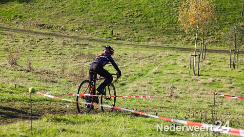 Anne Schumacher tijdens Wielrennen in Weert