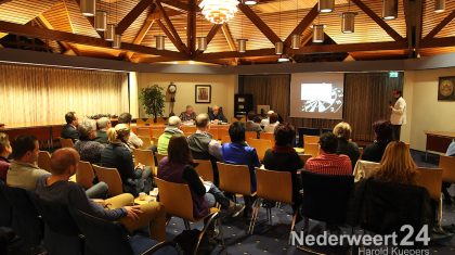 2013-11-21-Reclamebelasting-Nederweert-2073 Bijeenkomst over Reclamebelasting Nederweert in gemeentehuis Nederweert