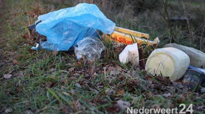 Rommel langs de weg gedumpt in de buurt van Dagcamping de Houtsberg in Nederweert Eind. Vol ongeloof zag de melder legge blikken bier, een paar kleine vaatjes met en of andere olie en wat vetpatronen liggen aan de kant van de weg.