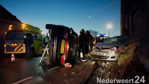 Ongeval Hoogstraat Ell brandweer bevrijdt persoon uit auto