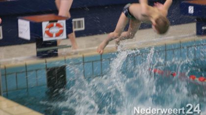 Zwem4daagse Nederweert bij sportcentrum Laco