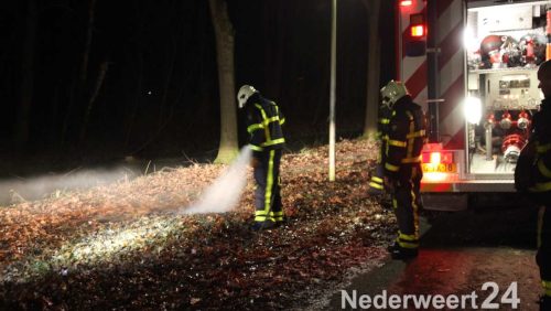 Bermbrandje door vuurwerk Diesterbaan Weert