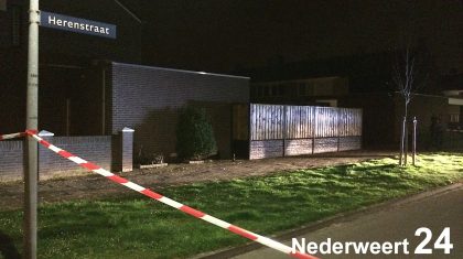 2014-04-03-Steekincident-Herenstraat-Weert-1 2014-04-03-Steekincident-Herenstraat-Weert-1