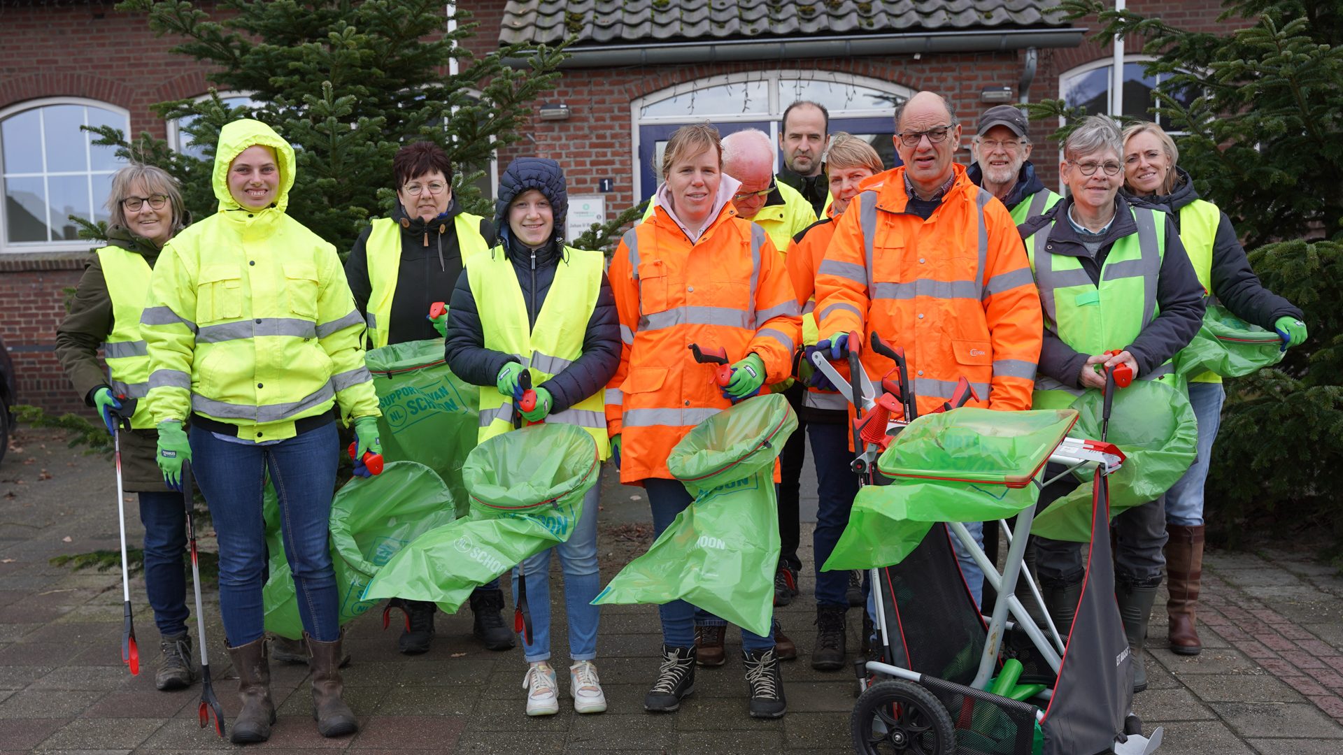 20240323_Thomashuis-opnieuw-met-grote-groep-actief-tijdens-World-CleanUp-Day_1