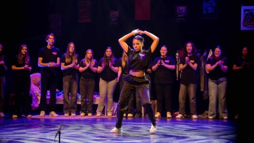 2024_12_09-Toneel-Gelukkig-Maar-Munttheater-Weert-Johan-Horst-11 Foto's | Johan Horst