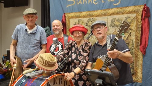 2025-09-17-Peelpodium_Sakkerdju