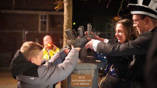 2025-11-11-Opening_Vastelaovendj_Pinmaekers-20