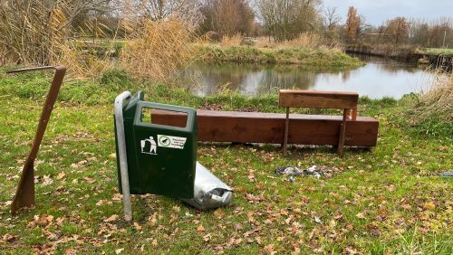 2025-12-07-Prullenbak_vernield