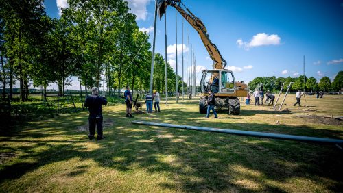 20250517_Plaatsen-van-de-schietbomen-in-Heythuysen-markeert-de-start-van-het-Oud-Limburgs-Schuttersfeest-Johan-Horst_9
