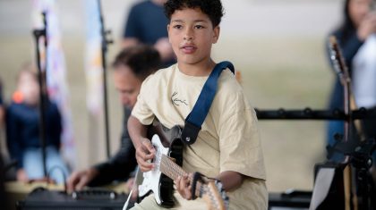 20250518_Muzikale-Kruisbestuiving-op-het-Sint-Raphaelpad-in-Weert_29