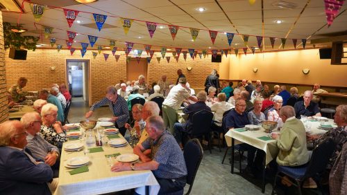 20250918_Eettafel-Eind-viert-haar-10-jarig-bestaan_2