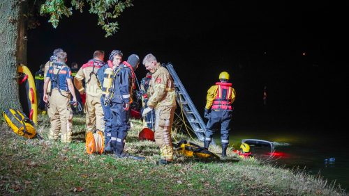 20251029_Auto-te-water-in-kanaal-Wessem-Nederweert_1