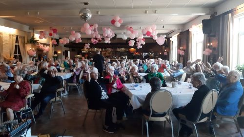 2025_04_-13-Zonnebloem-Nederweert-geniet-van-Paasbrunch-5 2025_04_-13-Zonnebloem-Nederweert-geniet-van-Paasbrunch-5