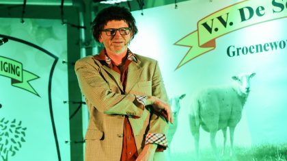 2025_09_12-Online-verkoop-19e-Buut-op-t-Groenewoud-van-start