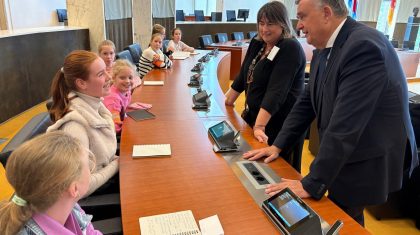 2025_10_15-Kinderraad-bezoekt-Kinderbestuurdersdag-Maastricht3