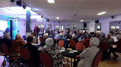 2025_10_29-Peter-Berkers-zorgt-voor-prachtige-muziekmiddag-Zonnebloem-Nederweert8