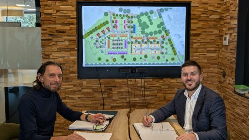 2025_10_30-Gemeente-Nederweert-en-Van-Wijnen-Projectontwikkeling-Zuid-tekenen-anterieure-overeenkomst