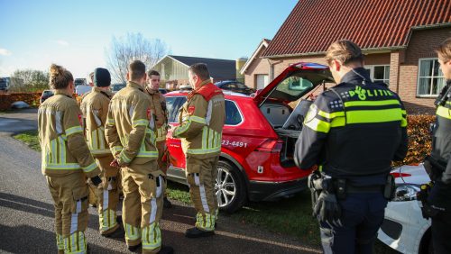 2025_11_17-Brandweer-onderzoekt-geur-in-Ospel-6