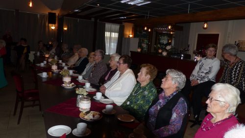 2025_12_18-Mooie-Kerstmiddag-in-de-Huiskamer3