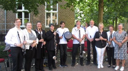 2026-06-10-RICKs-Clarinet-Choir-treedt-op-in-Openluchtmuseum-Eynderhoof