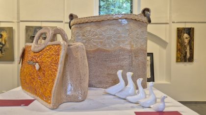 2026-08-24-Expositie-van-schilderijen-en-keramiek-bij-St-Theuniskapel4
