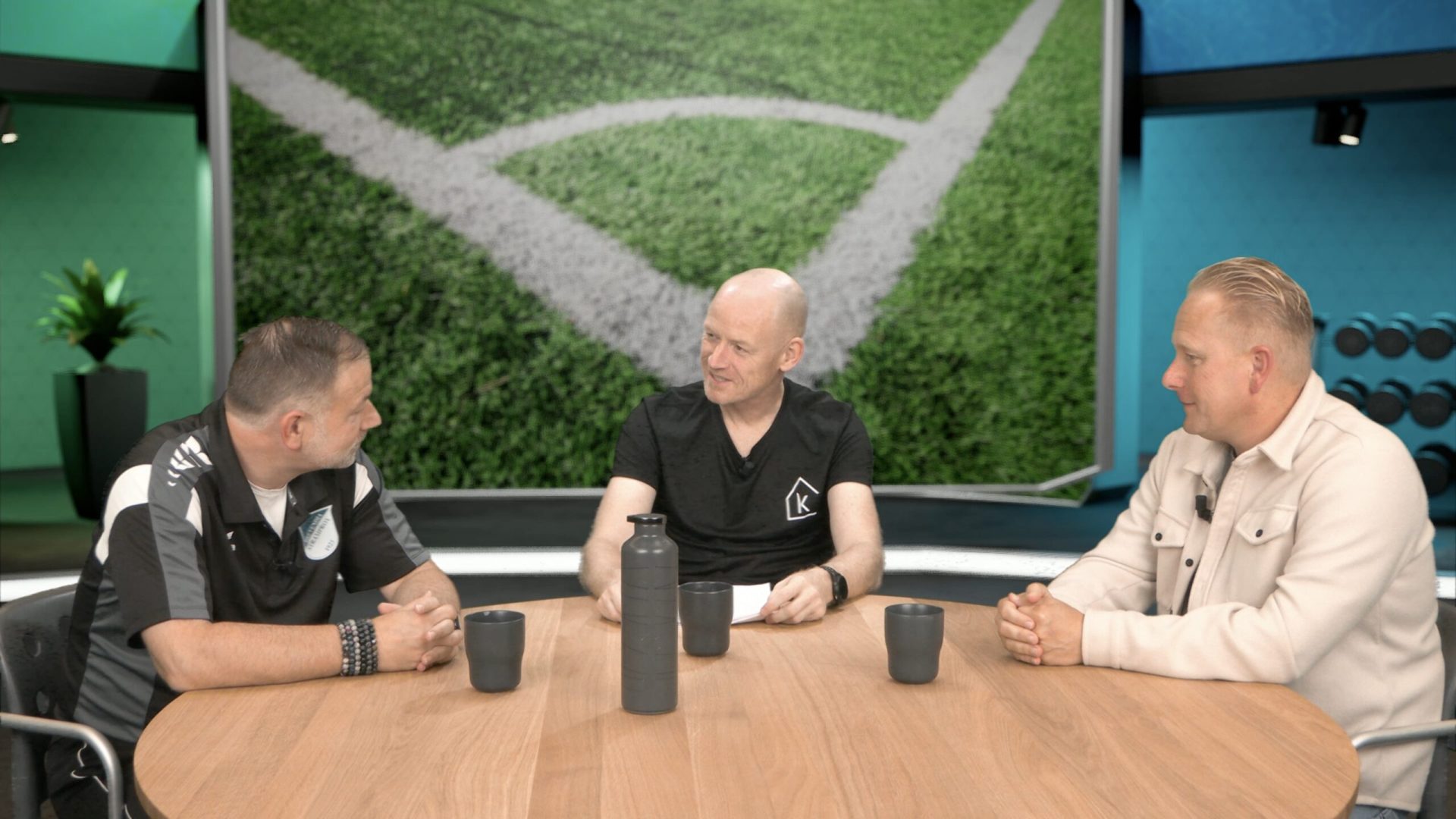 2026-09-04-Roald-Berkers-en-Ivo-Veltrop-over-aankomend-voetbalseizoen