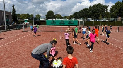 2026-09-20-Geslaagde-tennisclinic-OBS-De-Klimop-bij-NTC72-5
