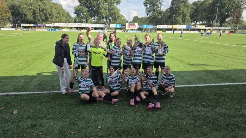 2026-10-04-Eindse-Boys-Merefeldia-RKSVO-Mo-15-kampioen-najaarsreeks-2