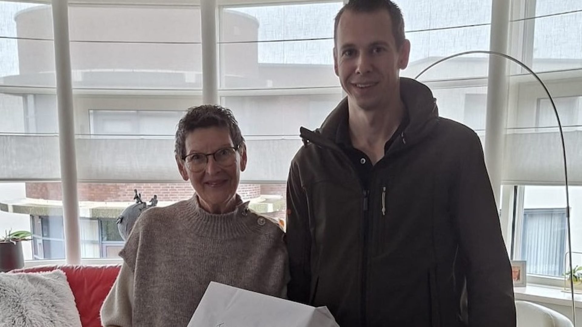 2026-10-10-Toos-Verheijen-wint-vleespakket-van-De-Witte-Hoeve-1