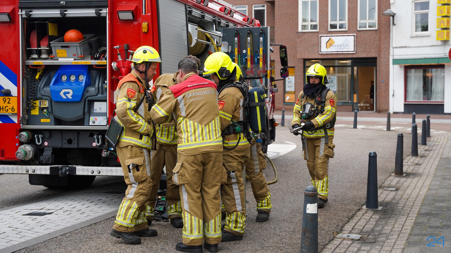 20260506_Brandweer-Weert-op-pad-vanwege-grote-stofwolk-in-appartementencomplex_8