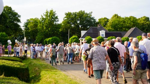 20260707_Recordbelangstelling-bij-Gluren-bij-de-Buren-in.-Roeven_15