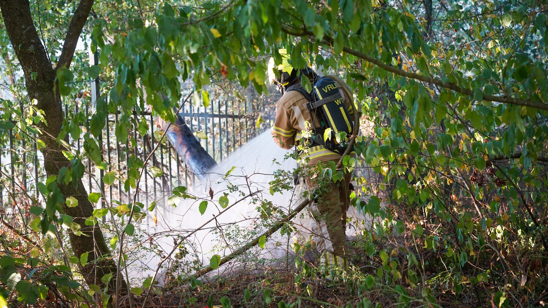 20260813_Brand-in-bossages-bij-zwembad-IJzeren-Man-snel-onder-controle_9