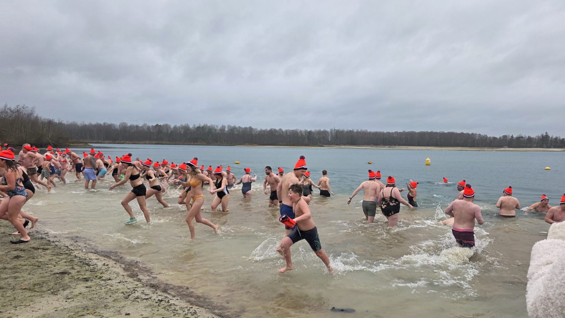 Foto | Swim to Fight Cancer Weert