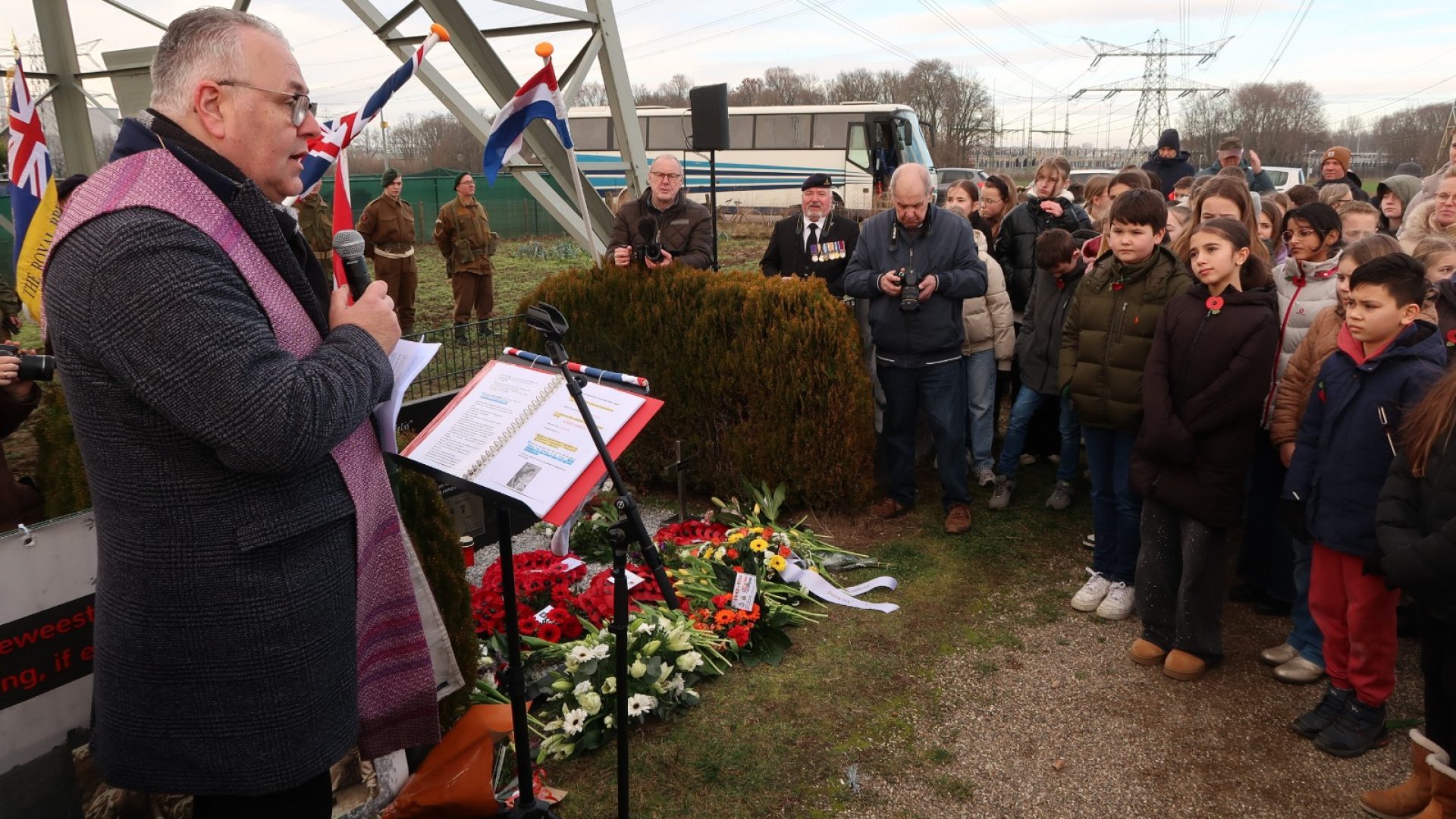 2026_01_26-Nederweert_ontvangt_familie_van_Britse_oorlogsheld_Eric_Harden