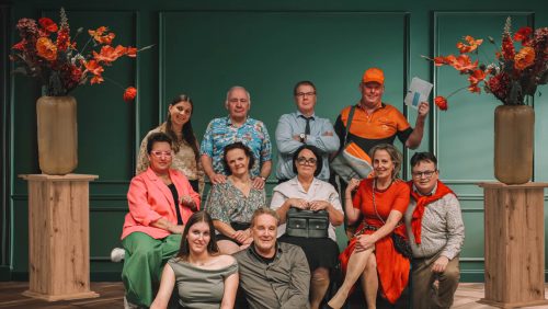 2026_02_01-De-Volhouders-Cast-foto-Os-pap-heet-ein-anger