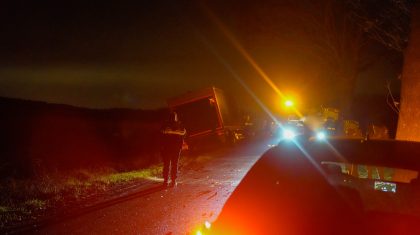 2026_02_24-Botsing_tussen_auto_en_vrachtwagen_op_de_Leveroysedijk-1