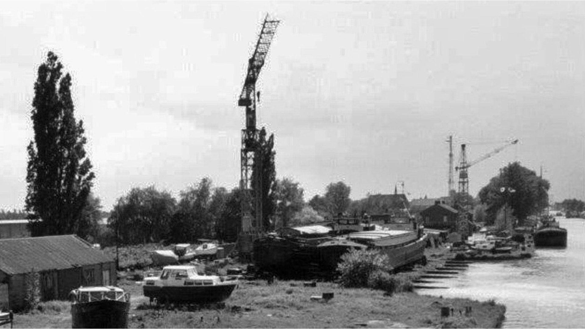 2026_02_25-Historische_Richier-Weitz_kraan_geopend_op_nieuwe_plek_in_Weert